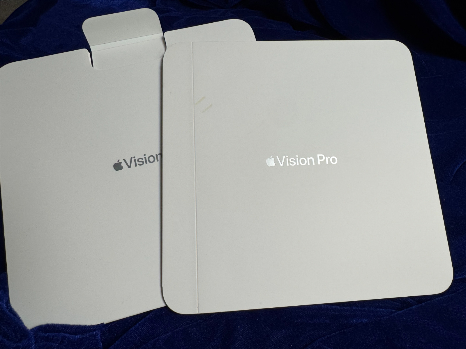 APPLE VISION PRO 1TB MQLA3LL/A – COMPLETE PACKAGE – HONEST CONDITION
