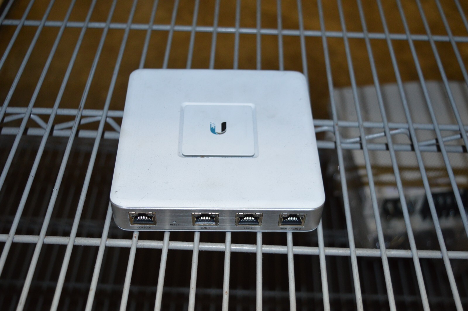Ubiquiti UniFi USG Security Gateway 3-Port Gigabit Router