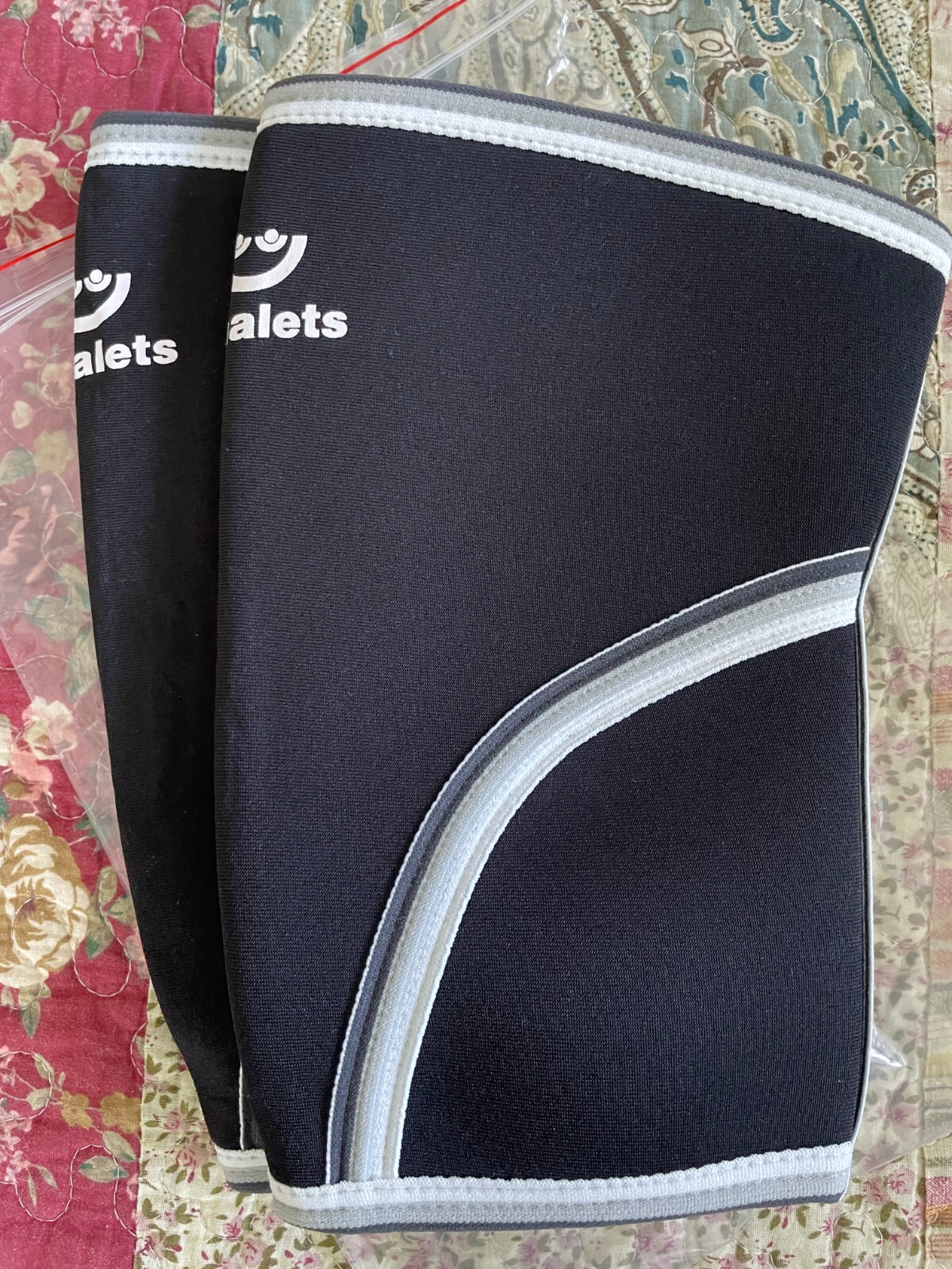 Knee Sleeves Size Medium Women 5 mm Neoprene Compression Support