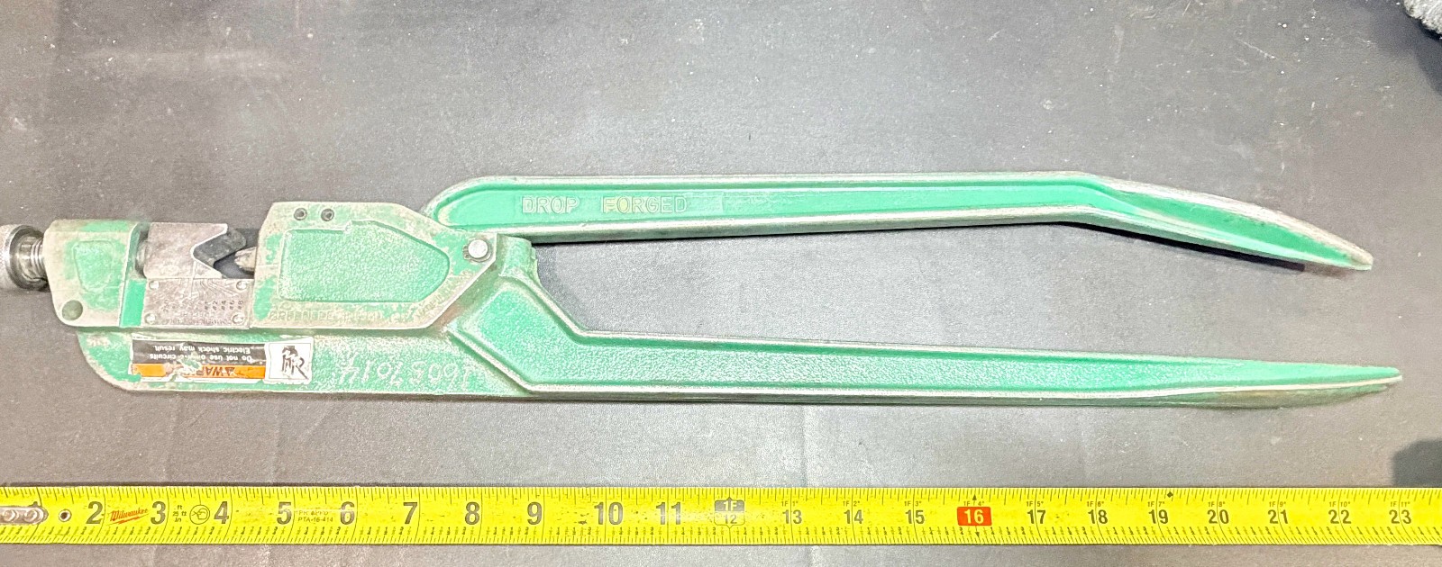 Greenlee  1980  22-3/8-in Dieless Crimper For Aluminum #8 to 4/0