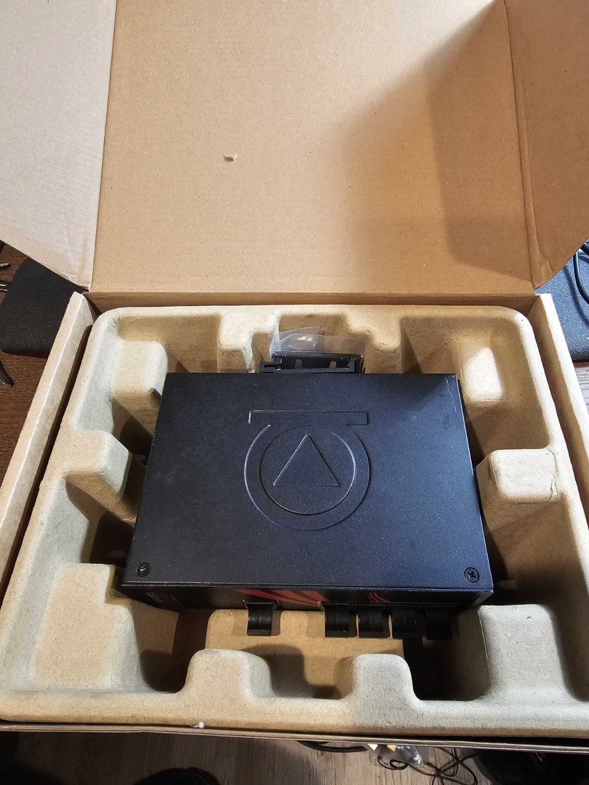 Antaira LNP-0500G 5-Port Industrial Gigabit PoE+ Unmanaged Ethernet Switch