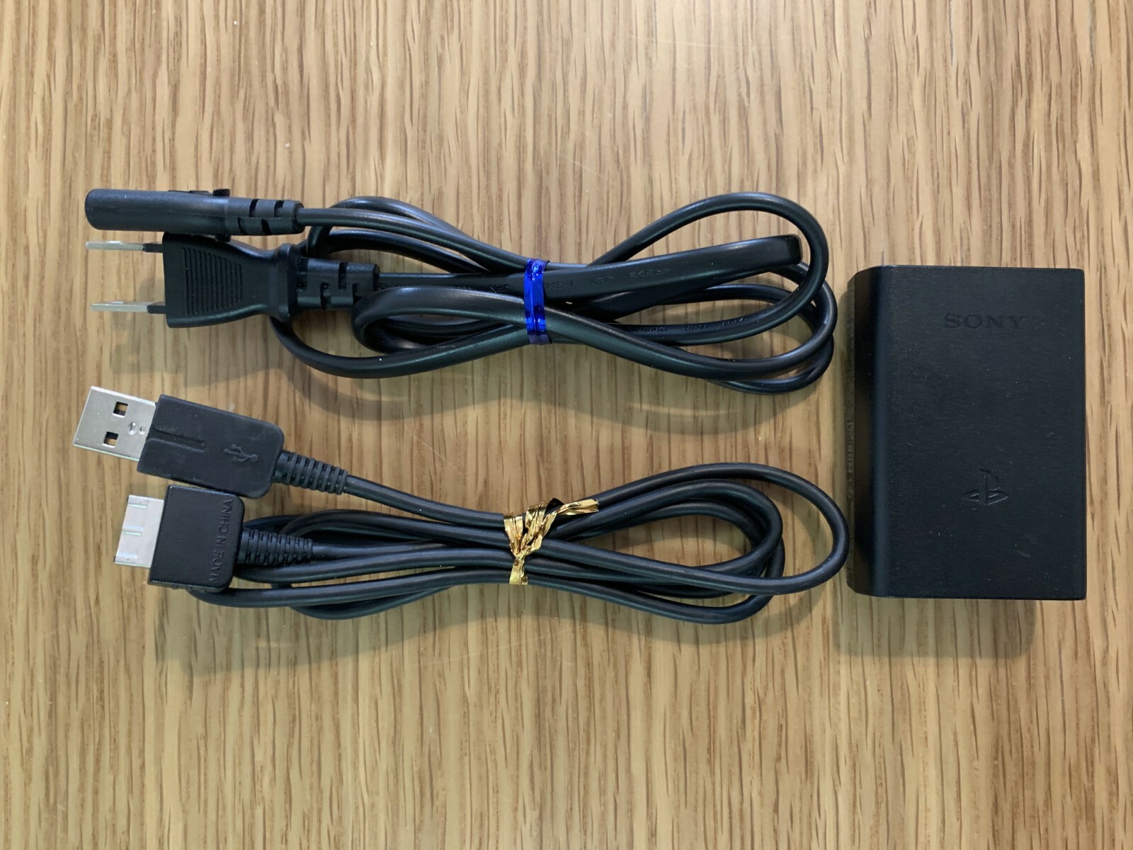 PS Vita Charger Charging Cable Ac Adapter For 1000 1100 Series PCH Zac1 [A]