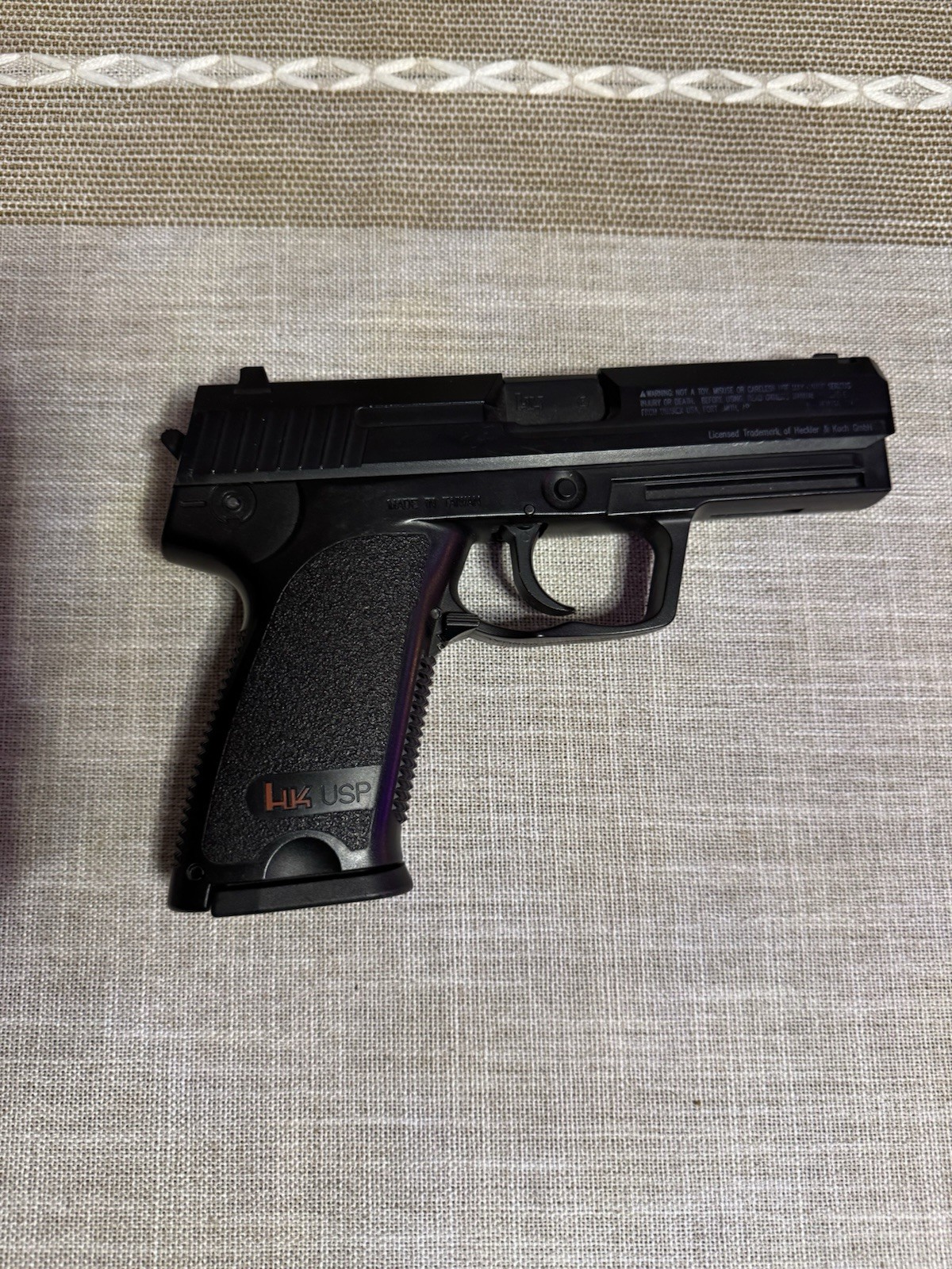 HK USP Prop Gun, BROKEN CO2 BB Gun, For Prop Use Only