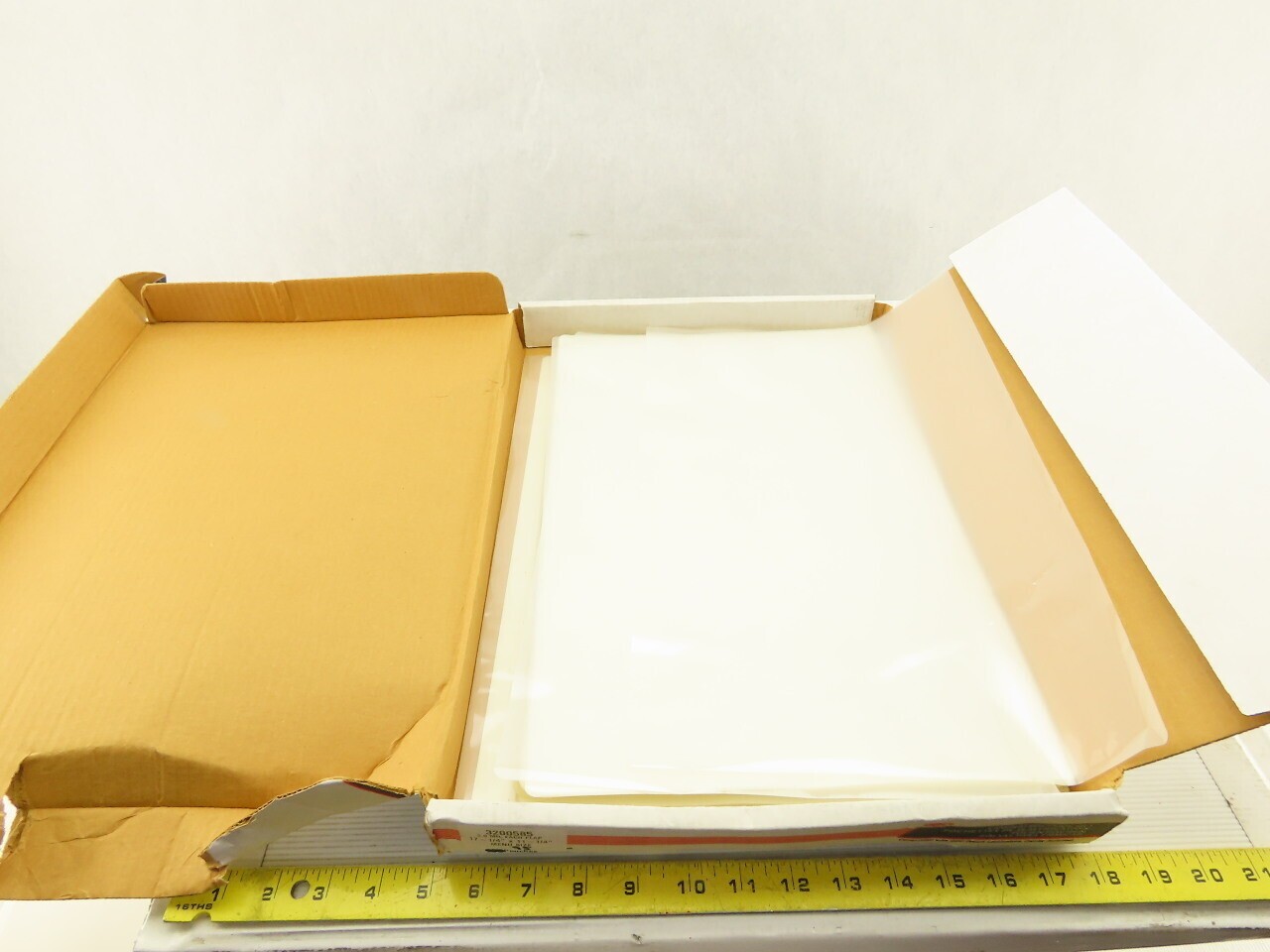 GBC 3200585 17-1/4" x 11-1/4" 3 MIL Menu Size Laminating Pouches Lot Of 95