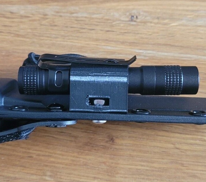 Cold Steel SRK Utility Sleeve with LED + Ferro