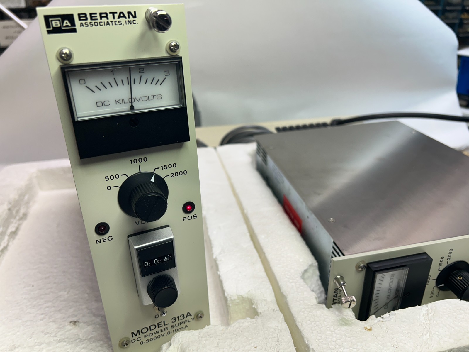 New Open-Box BERTAN Associates Model 313A DC Power Supply 0-3000V , 0-10mA