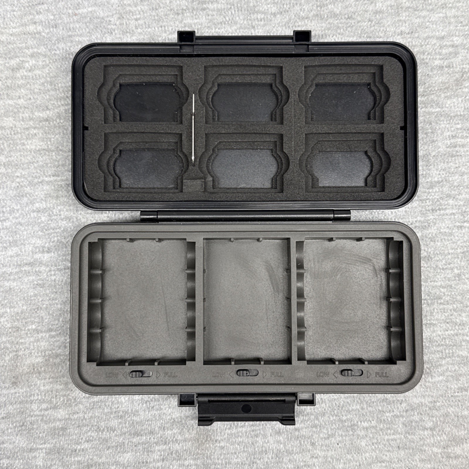 JJC JBC-K3 Multi-Function Battery & Memory Card Case