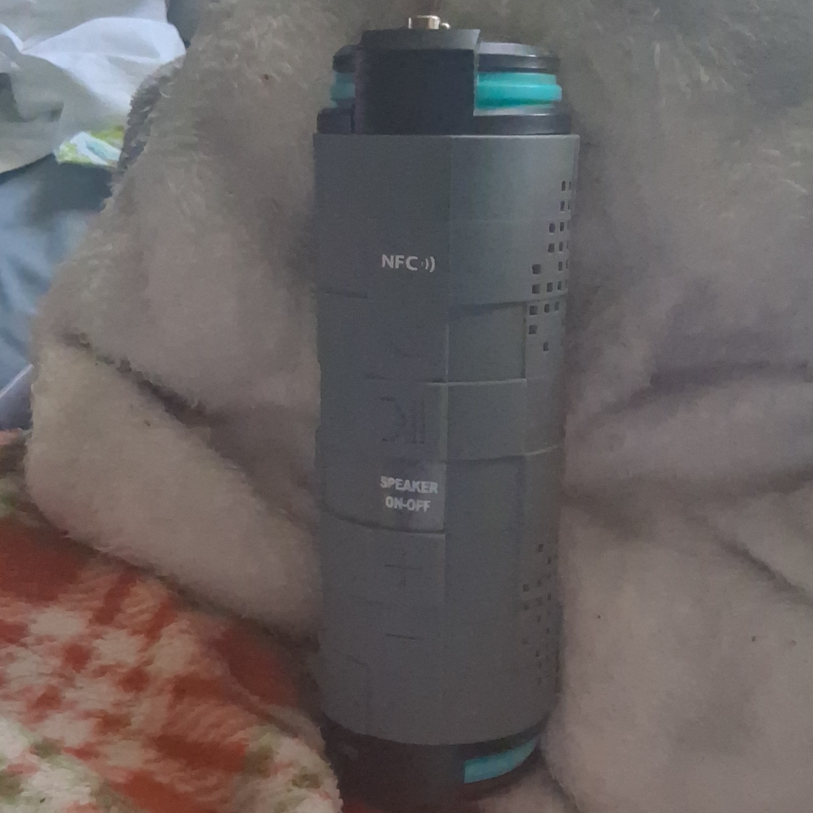 Portable Bluetooth Speaker Cylindrical Portable Speaker with NFC, Gray/Black