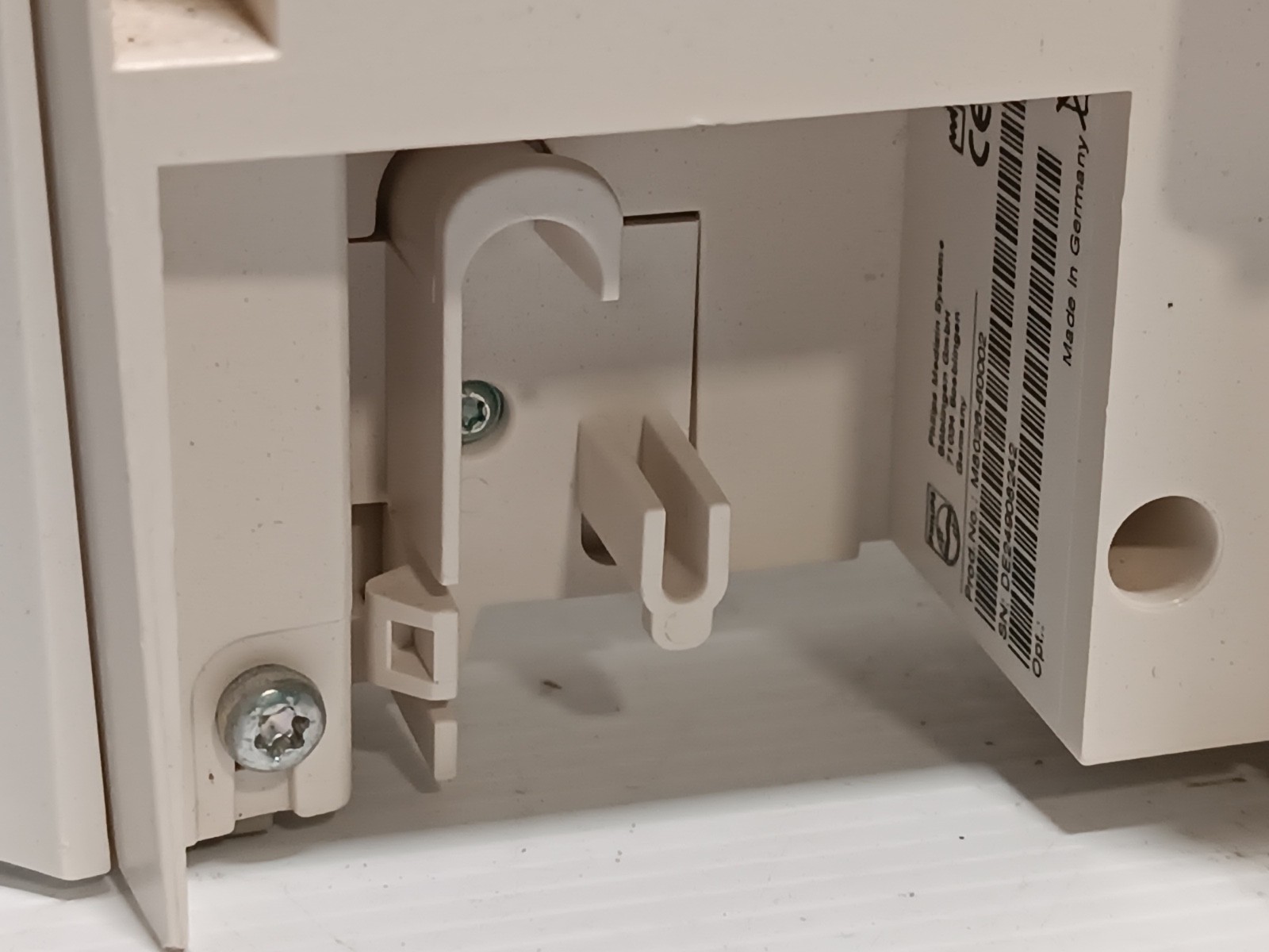 Philips M8048A 8-Rack Flexible Module Server with M8026-60002 Remote and Clamp