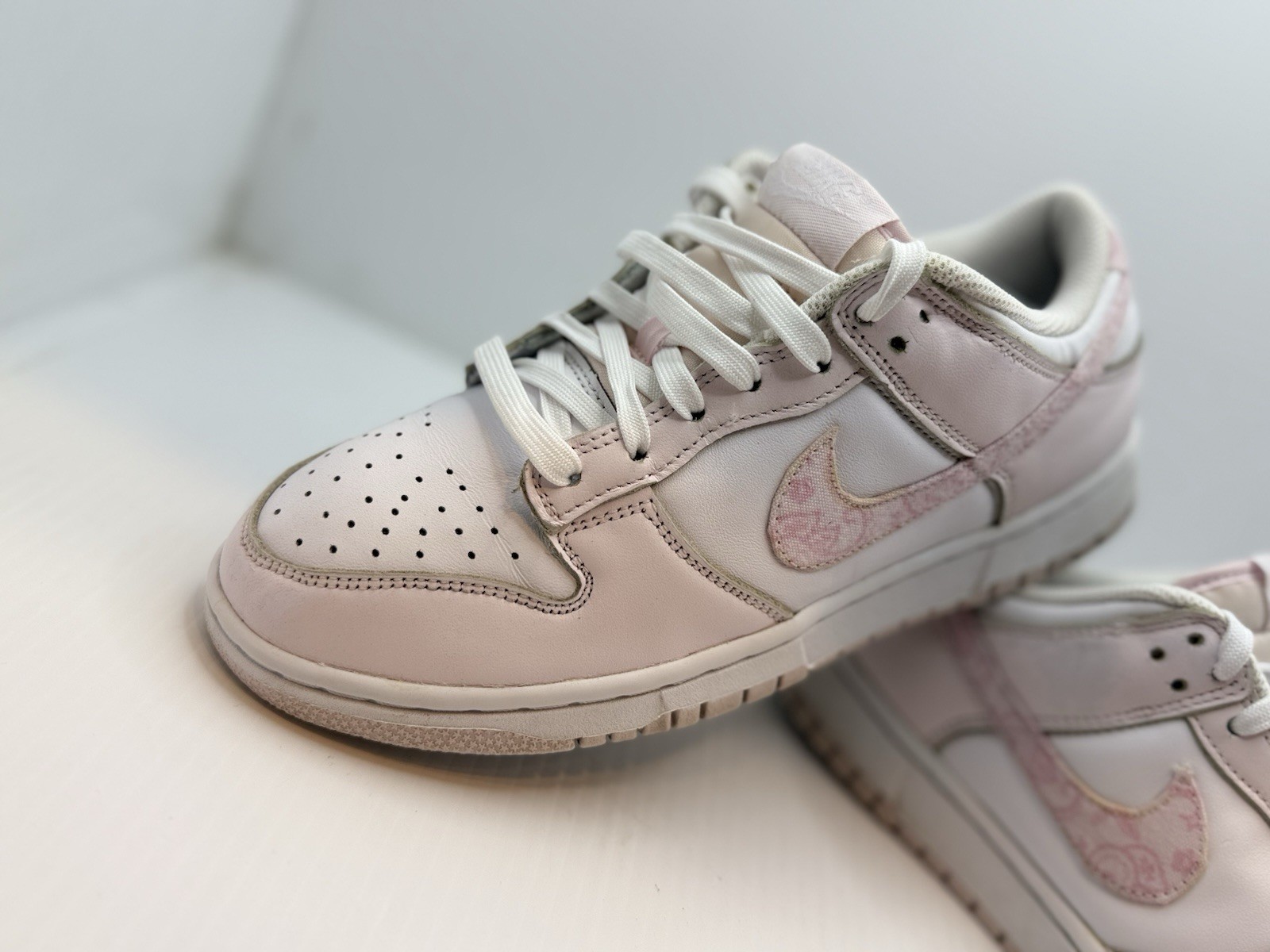 Nike Dunk Low "Pink Paisley" sneakers Size 8