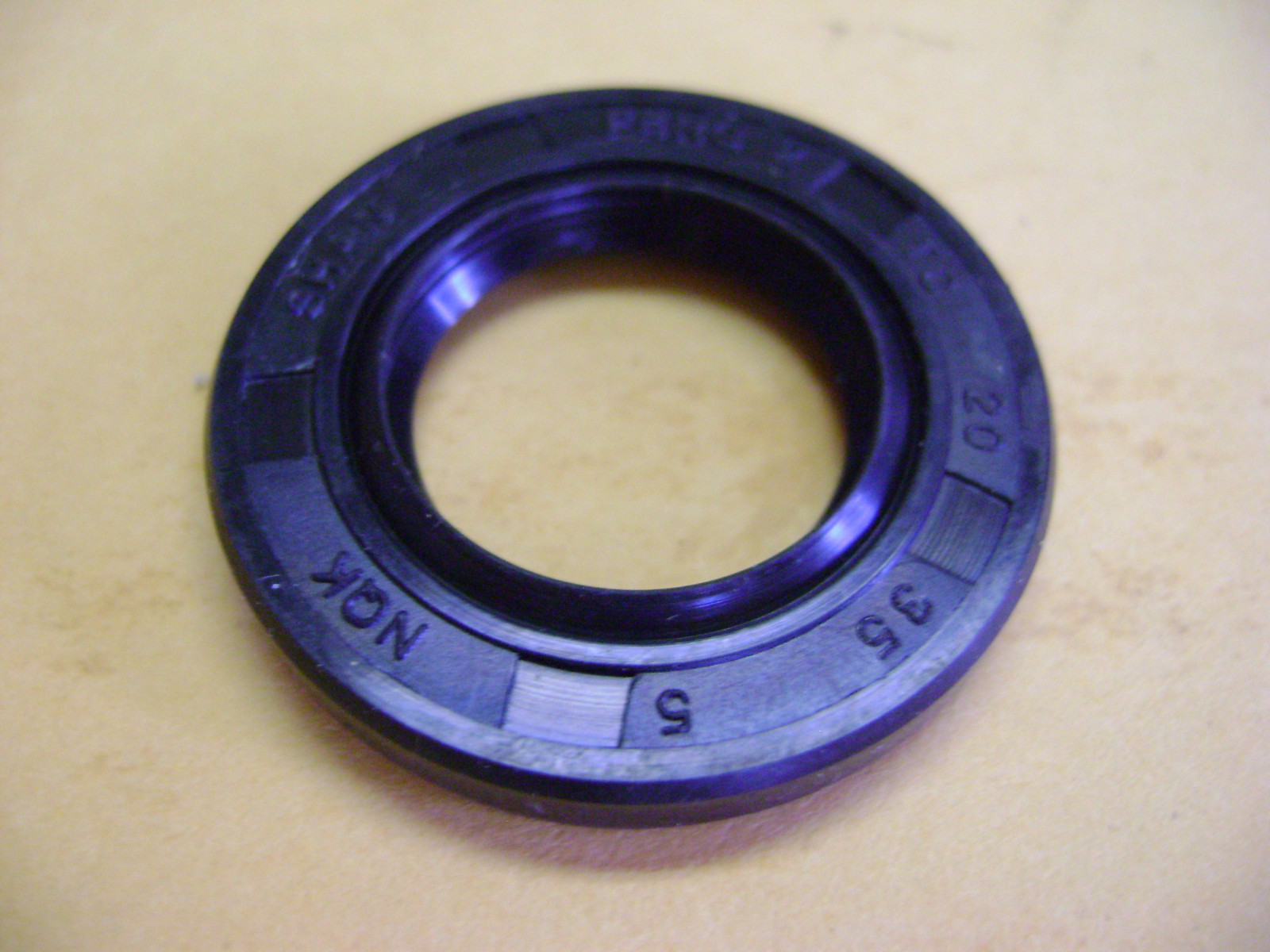 NEW TC 20X35X5 DOUBLE LIPS METRIC OIL / DUST SEAL 20mm X 35mm X 5mm