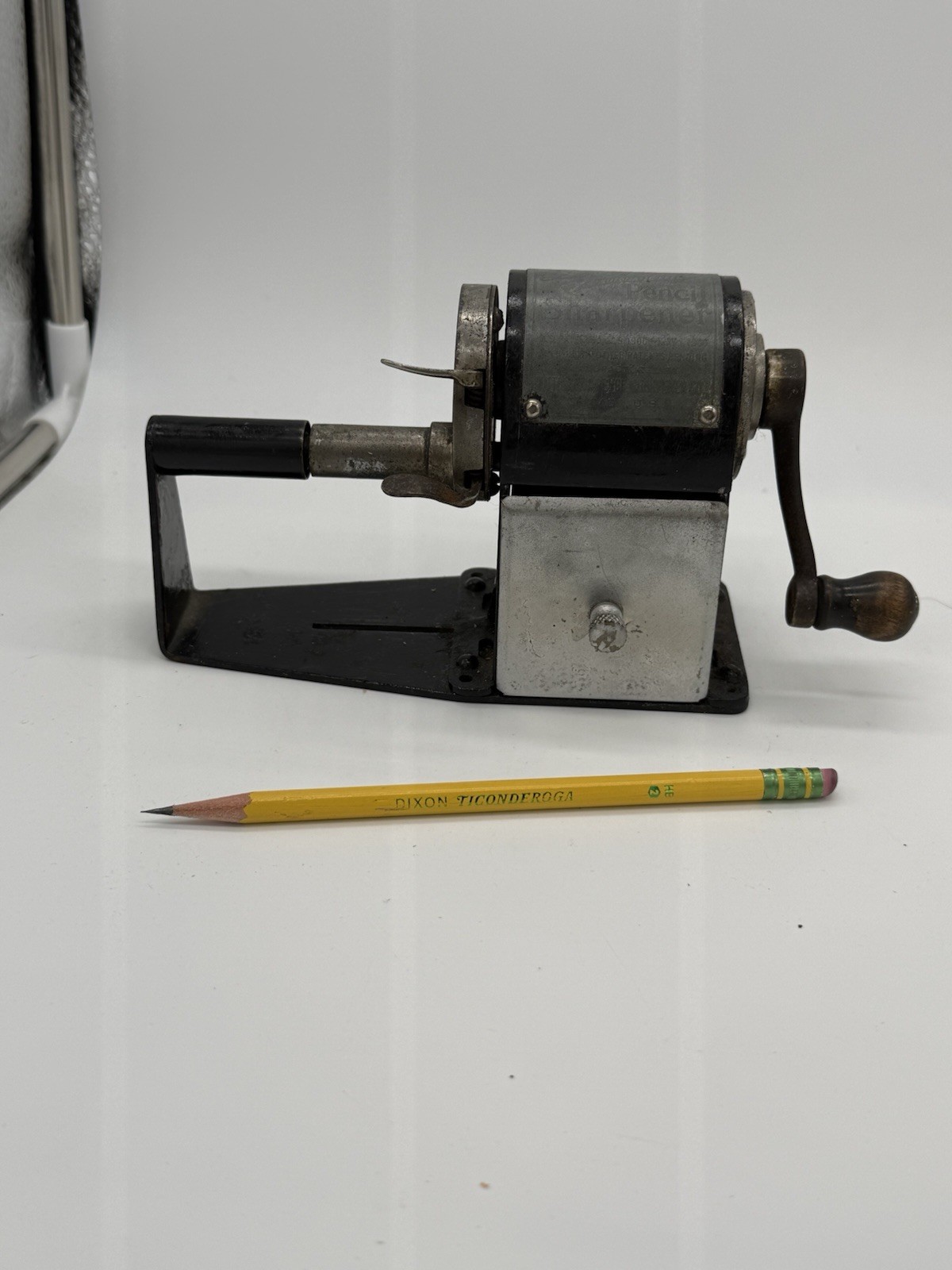 Antique Dandy Automatic Feed Steel Pencil Sharpener 1907 patent, sturdy working