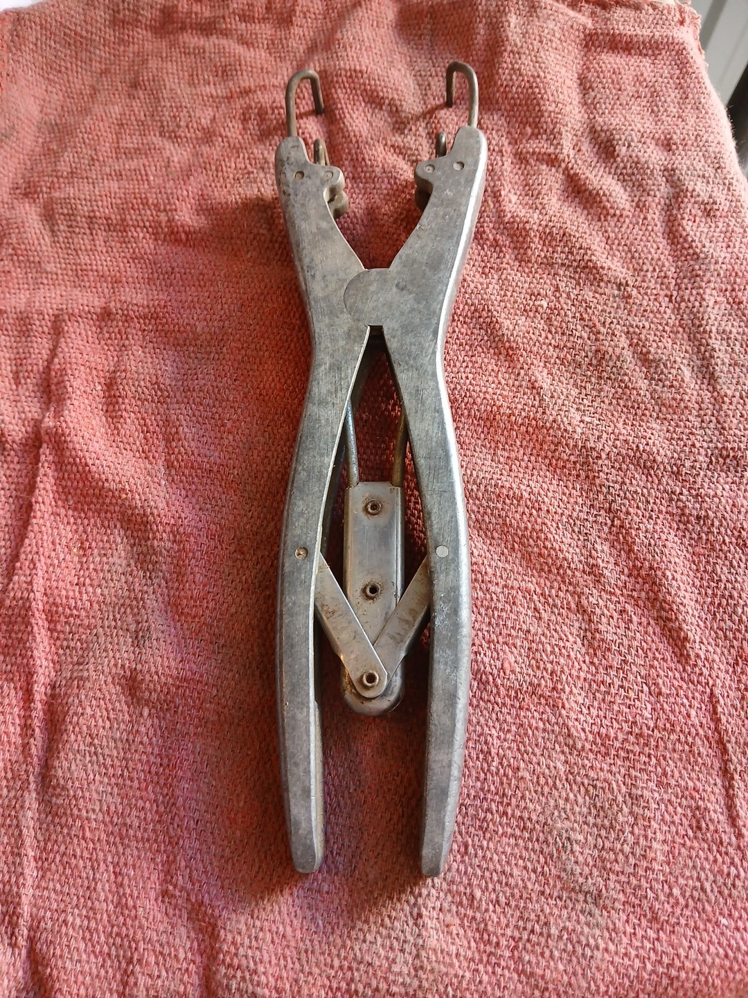 Vintage Elastrator Castration Docking Tool Aluminum Spring Pliers Made In USA