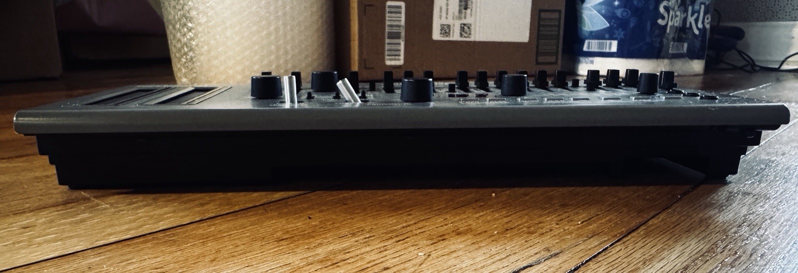 Roland SH-01A Synthesizer - Monosynth - Excellent Condition