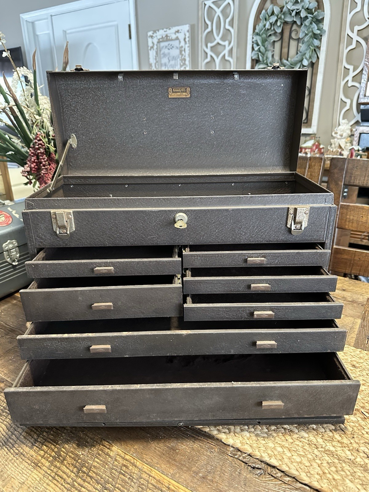 Kennedy 520 Portable Machinist Chest 20" Toolbox 7 Drawer W/ 1 Key Bakelite USA