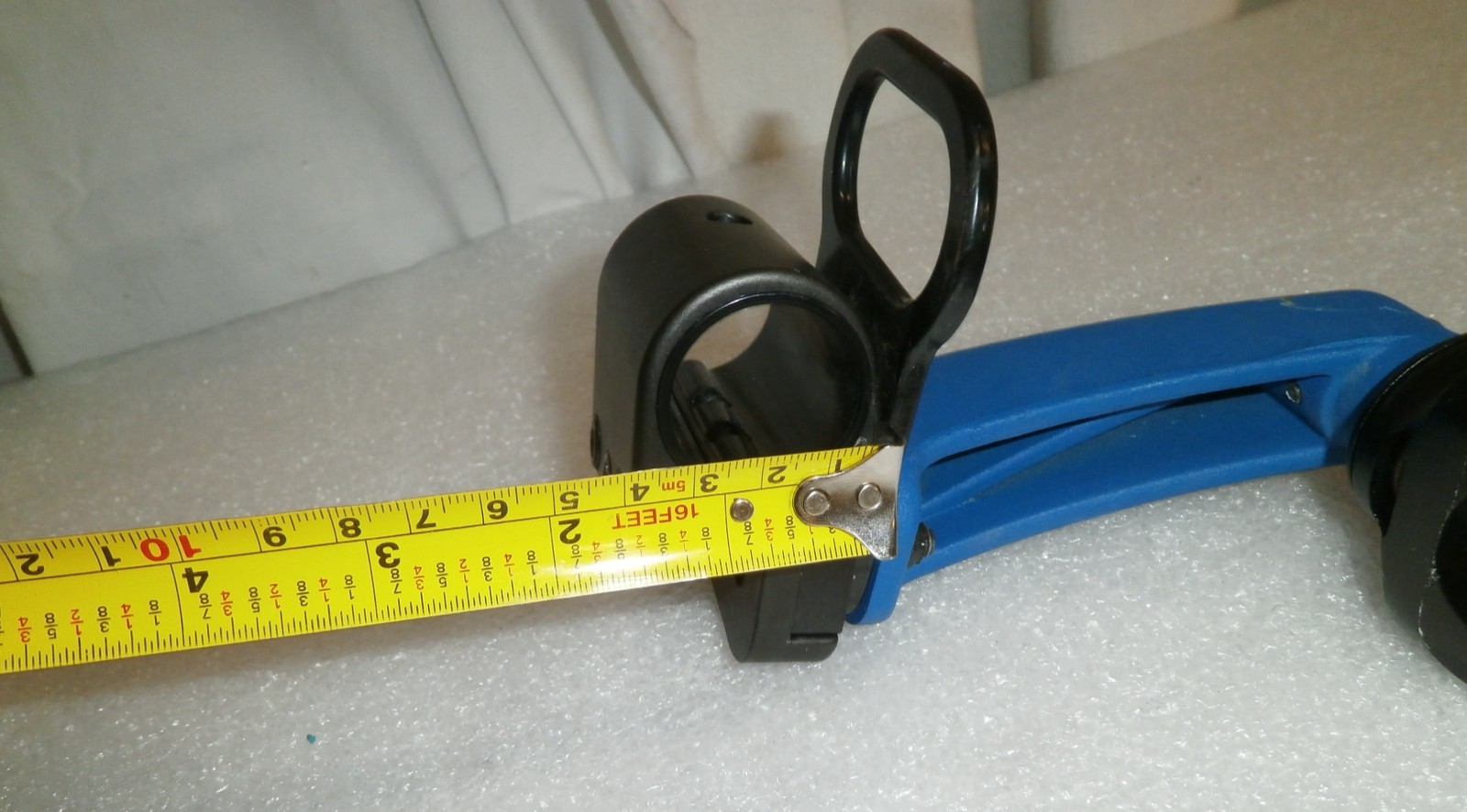 KI MOBILITY LITTLE WAVE 12 INCH SEAT WIDTH FORKS AND CASTERS 5 INCH VERY GOOD