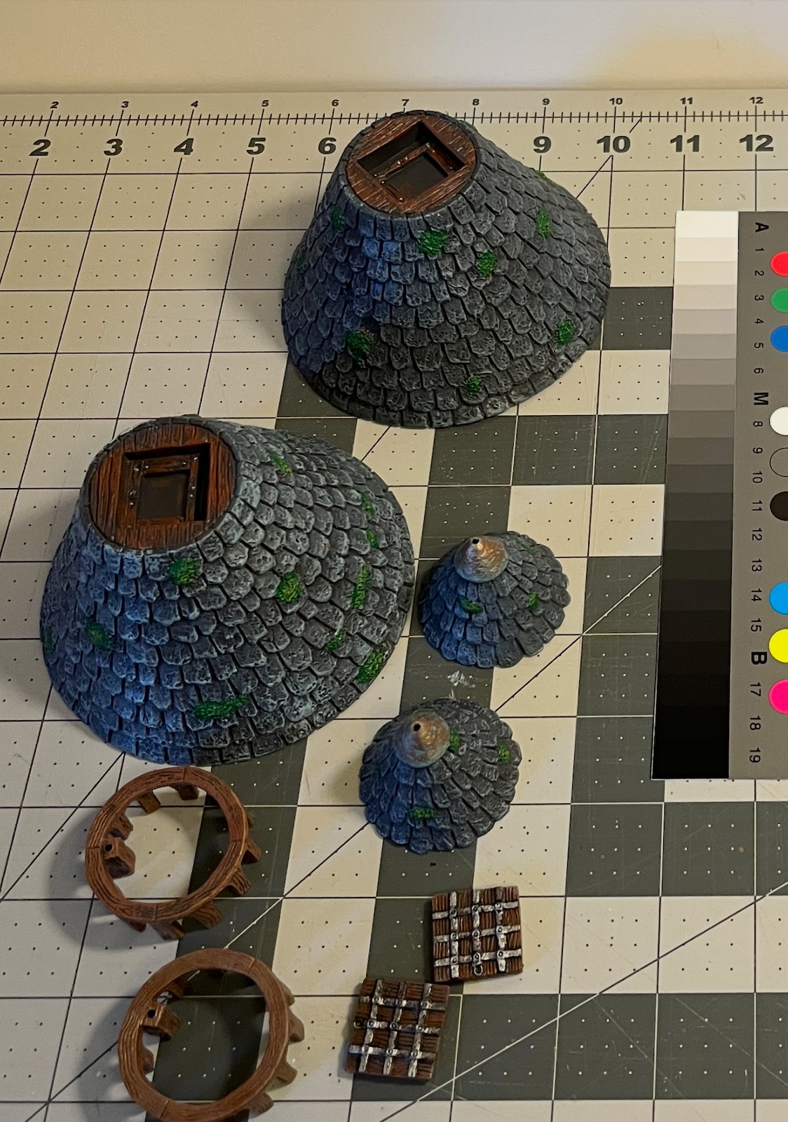 Dwarven Forge Small Tower Roofs Pack crow's nest telescope point trapdoor