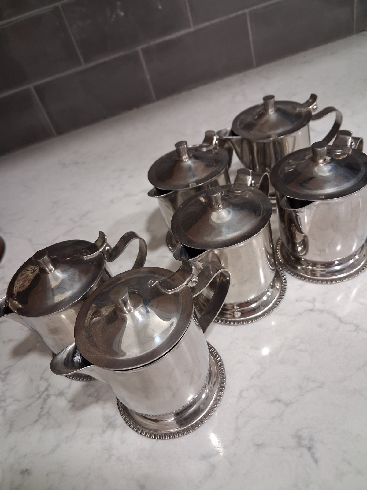 Stainless Steel Creamers Syrup Servers  Hinged Lid 5-oz Capacity