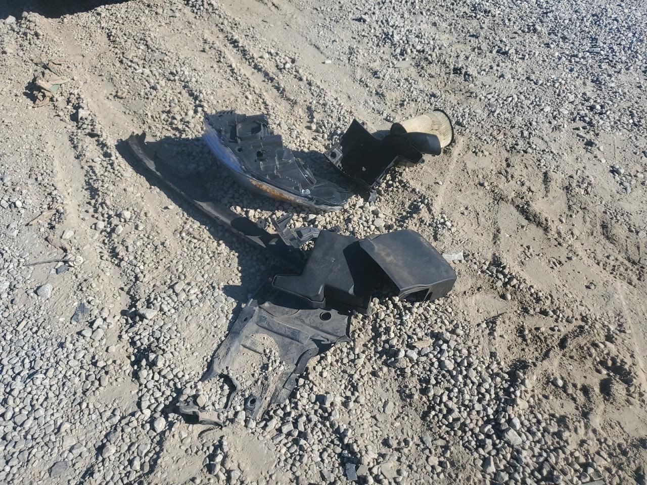 ESCAPE 2019 Glove Box 4924929