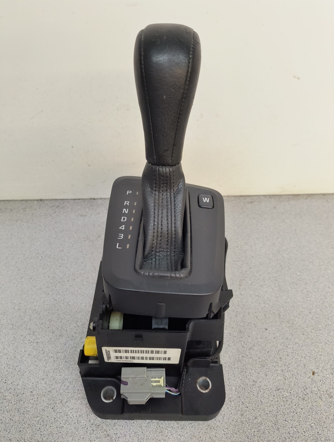 Volvo Off Black Gear Floor Shifter 08699283 S60 05-09 + V70 05-07 OEM 49K Miles
