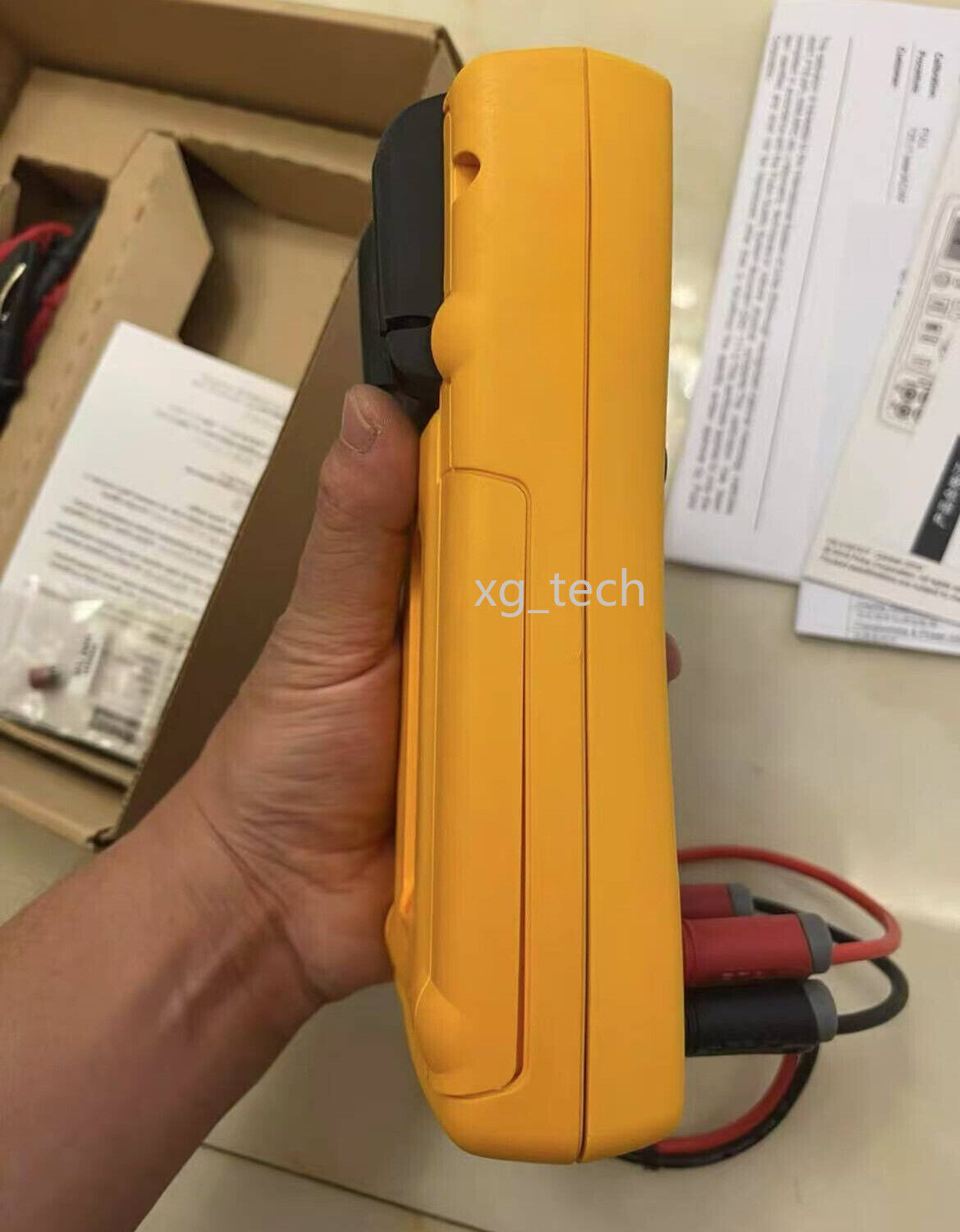 1 PC Fluke 725 Multifunction Process Calibrator/UPS or DHL/99NEW