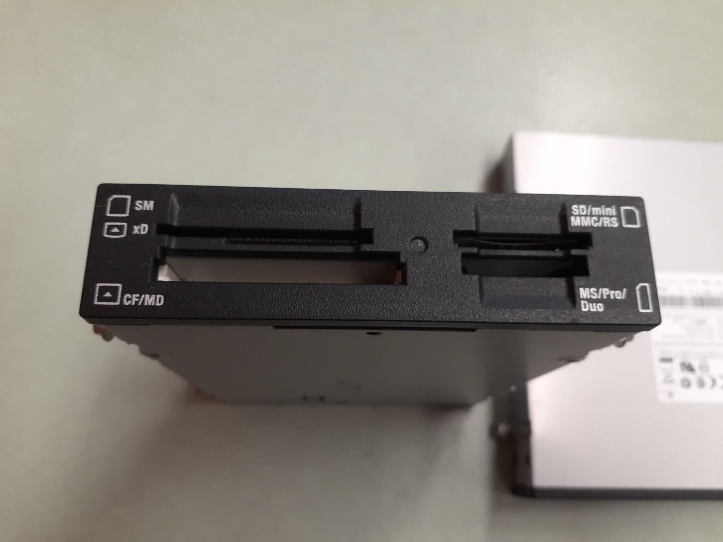 (2) TEAC CA-200 -B02 Multi Format USB Flash Card Reader 0TH661 TH661 -Black