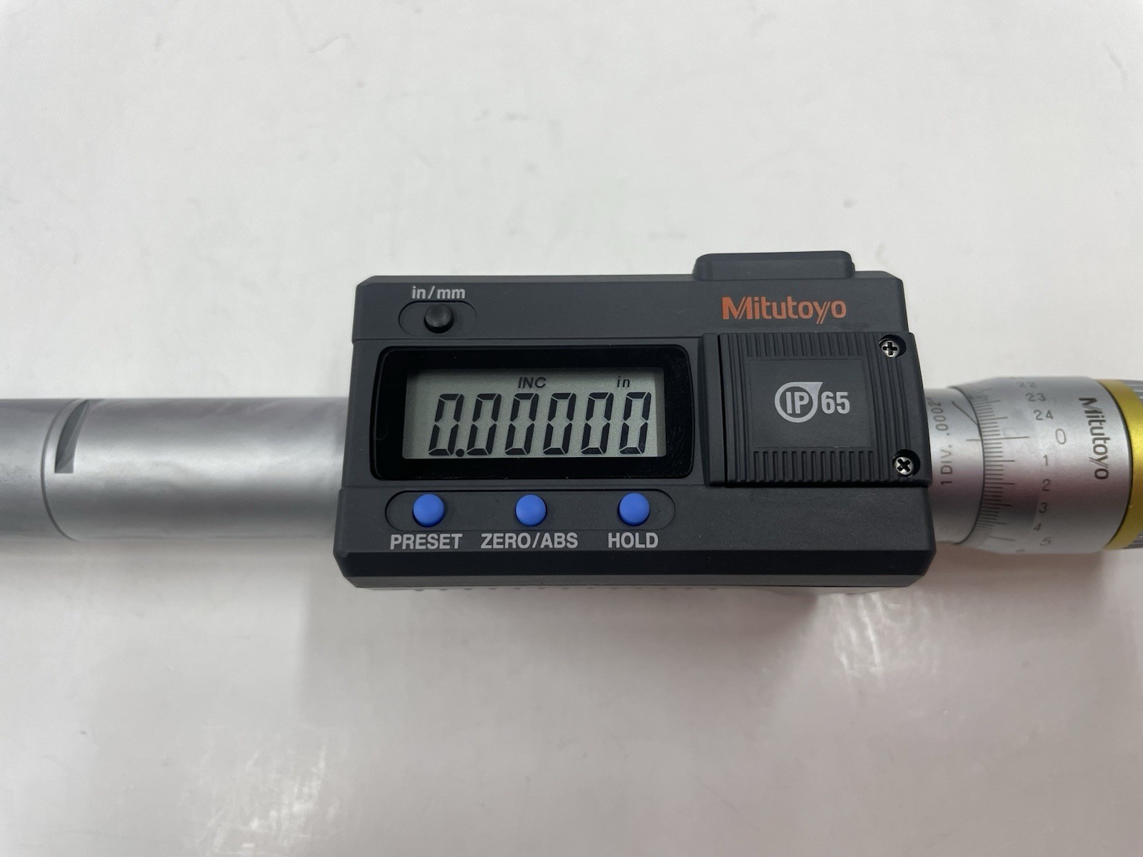 Mitutoyo 468-267 Digimatic Holtest Three-point Internal Micrometer 1”-1.2”