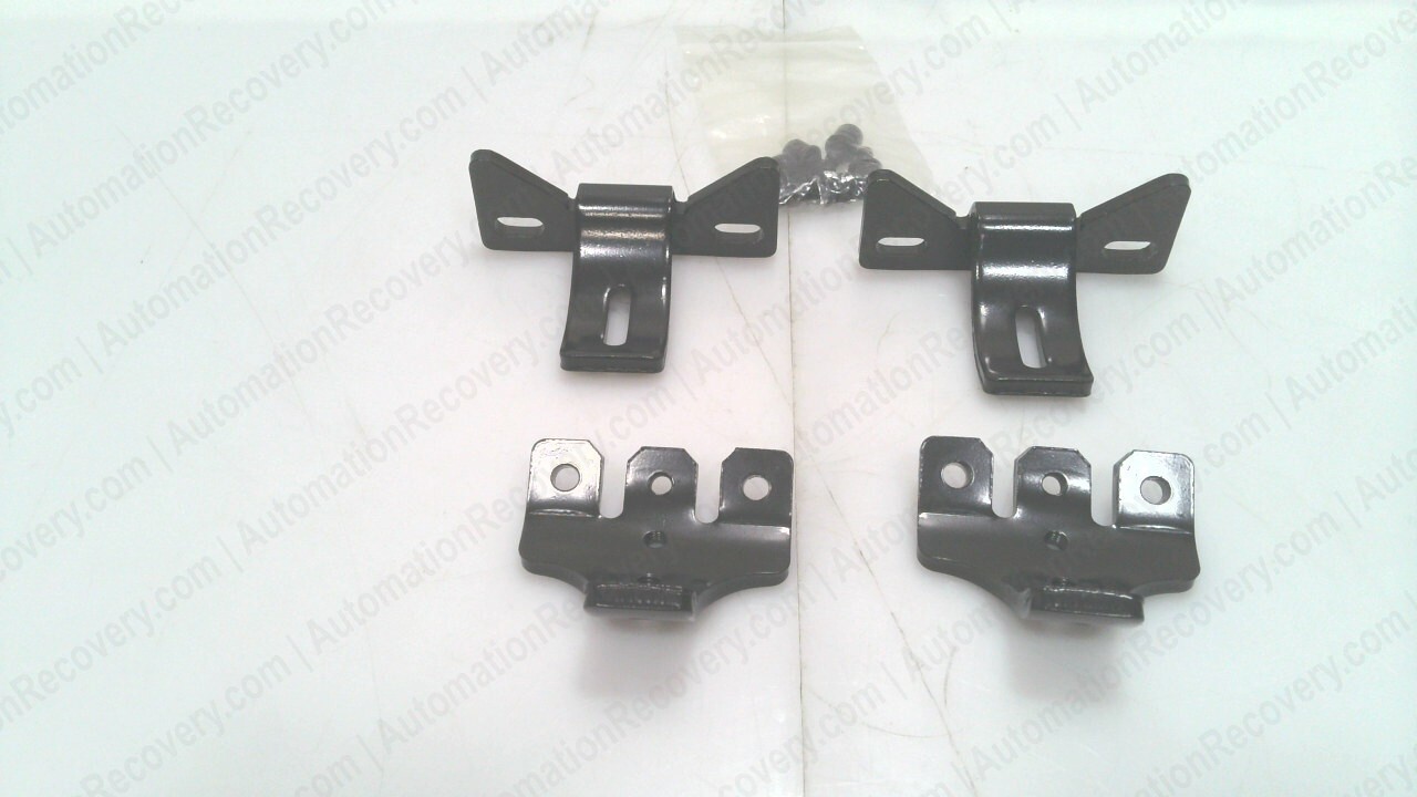 KEYENCE 0P-84260, SPACE-SAVING MOUNTING BRACKET, 2 PIECE SET, NEW #337940