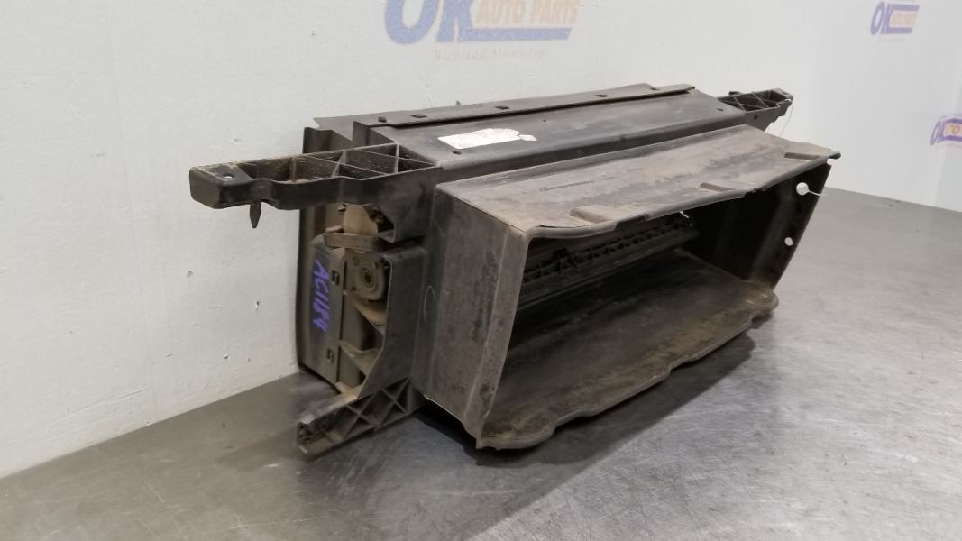 17 FORD F150 LOWER AIR SHUTTER ASSEMBLY
