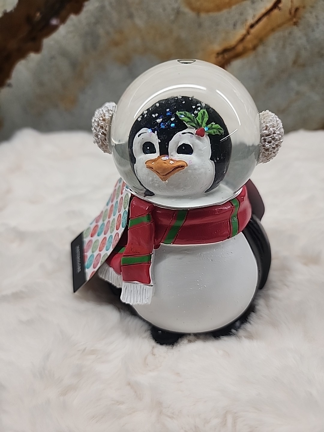 New Pengin Water Globe  inches  With Tags