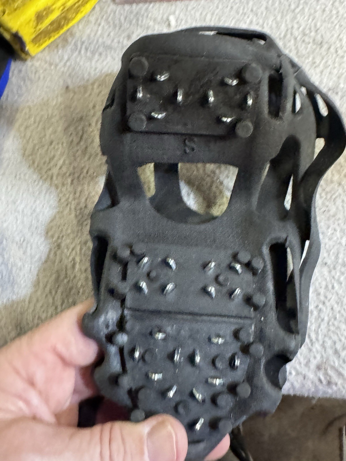 Snow Trax Men’s Size Small