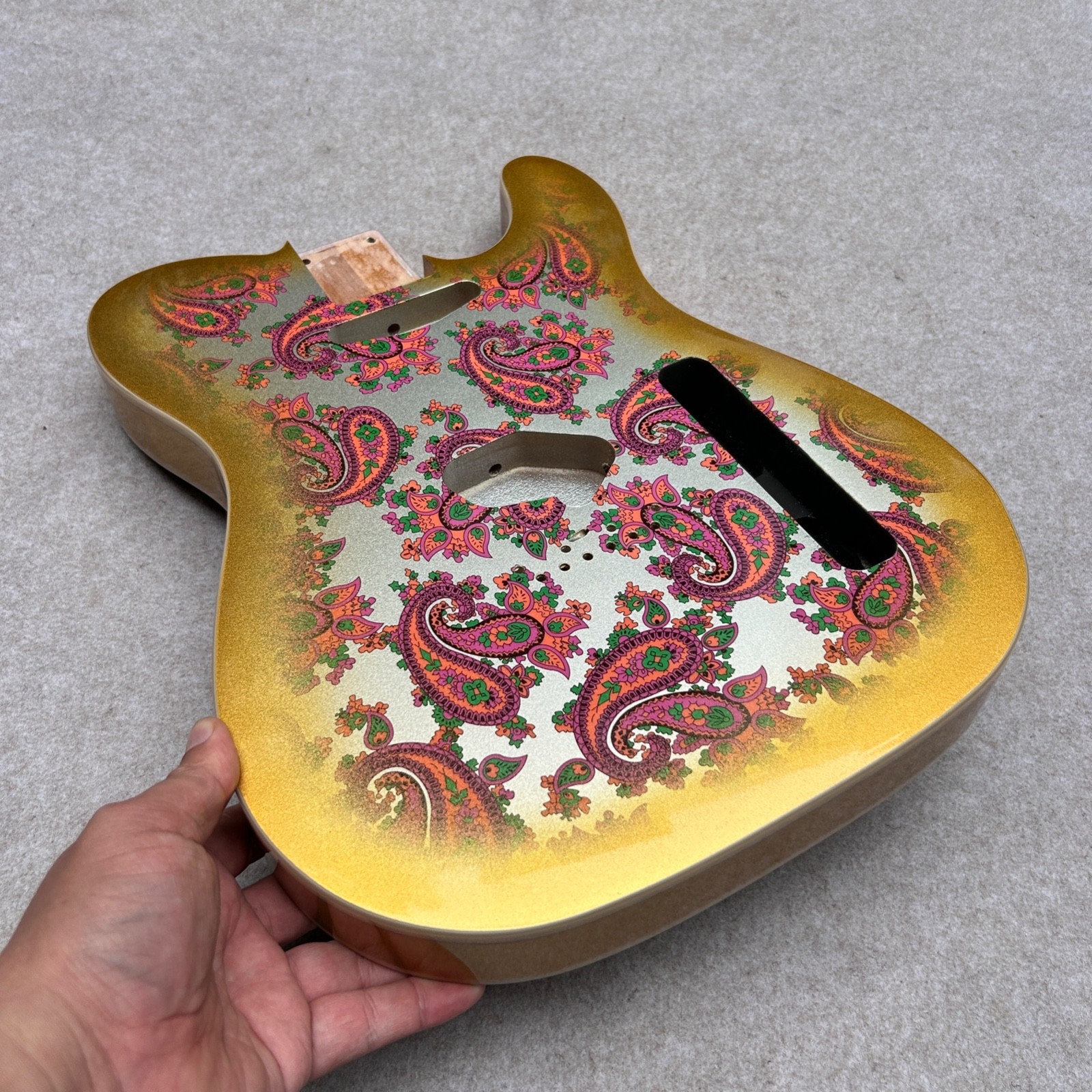 Guitar Body Tele alder wood SS Paisley Gold silver 5.26 LBS