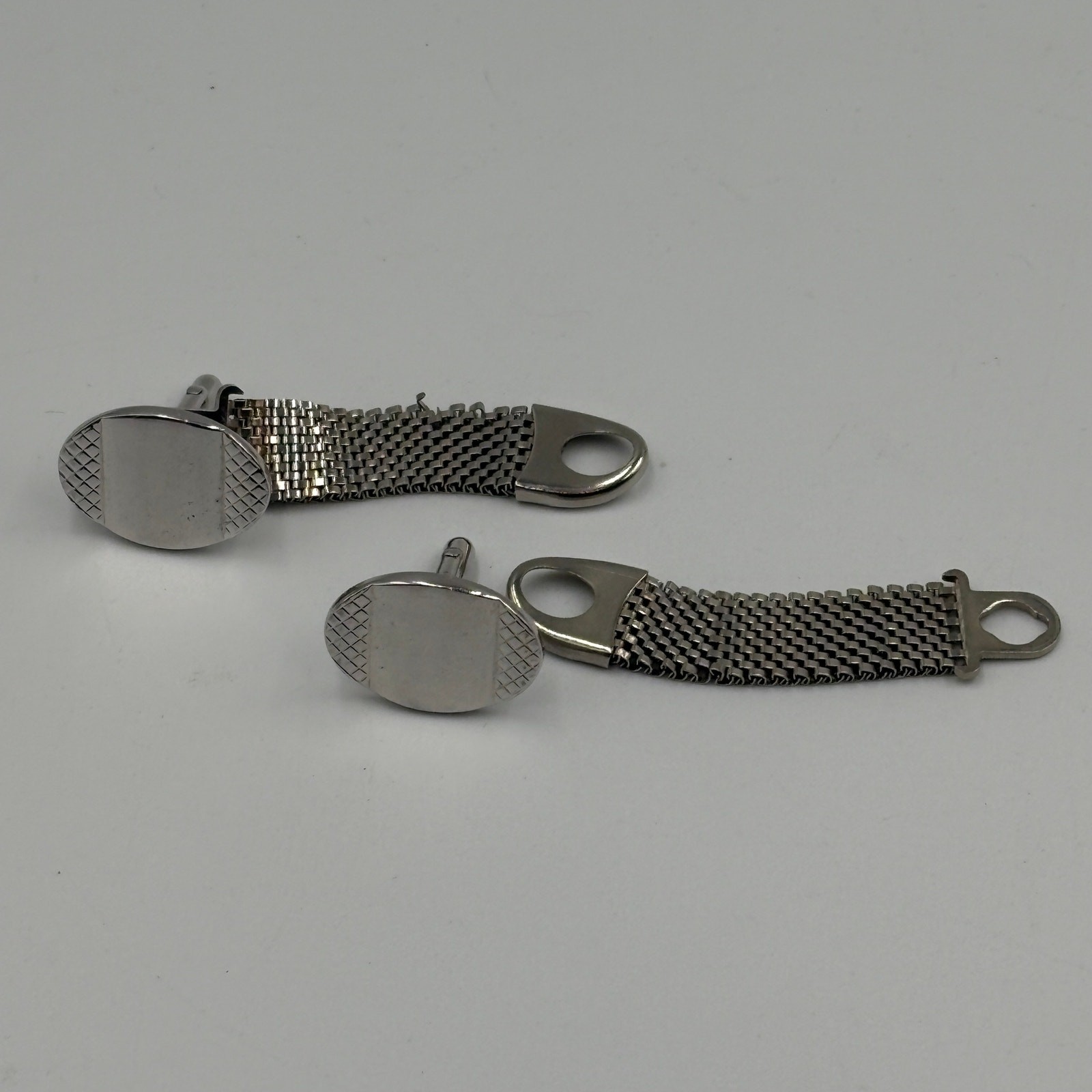 Vintage Swank Silver Tone cufflinks Oval Chain Mesh Wrap Around