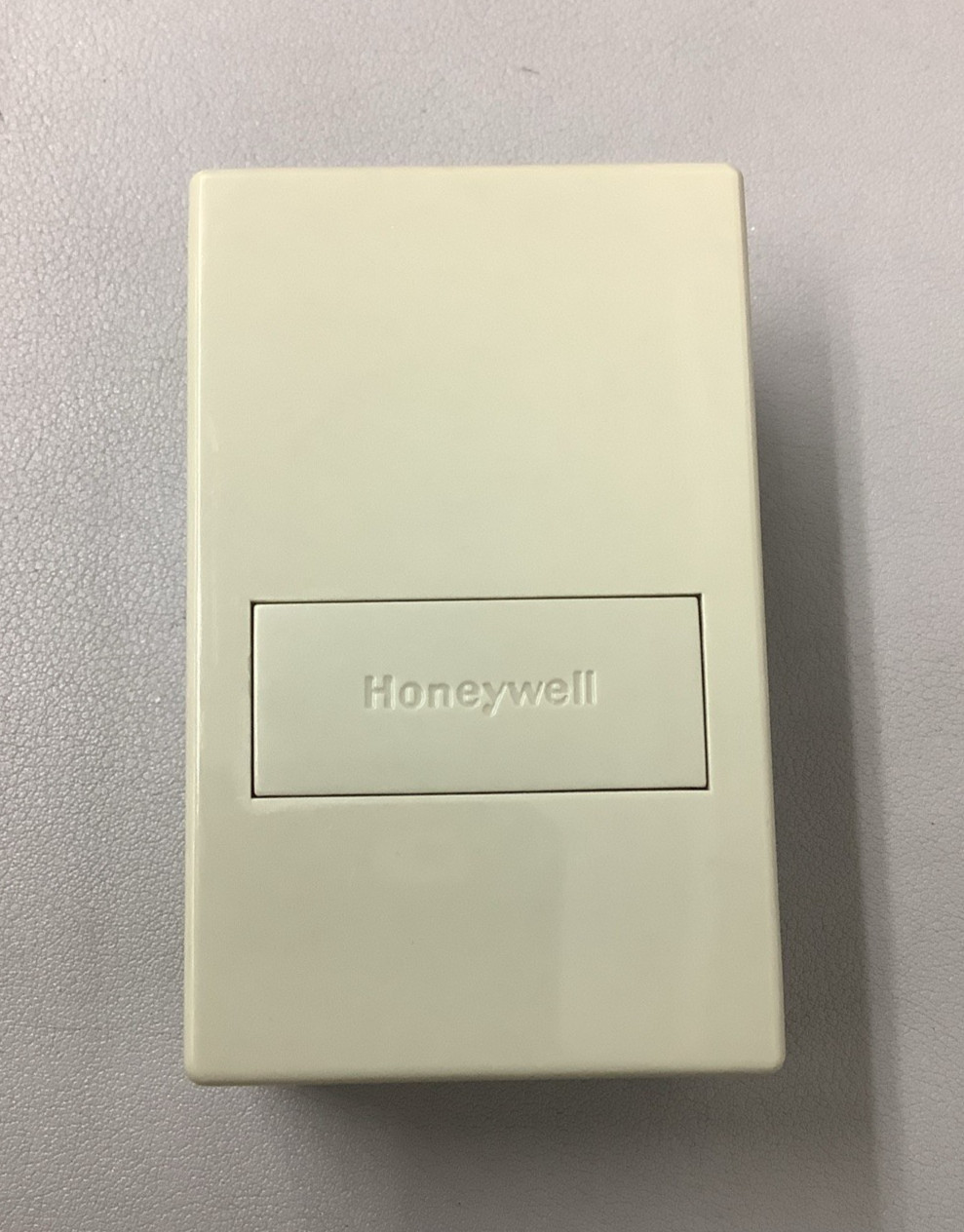Honeywell T7515A1006 Temperature Space Sensor 60°-90°F 3000 Ohm (b295)
