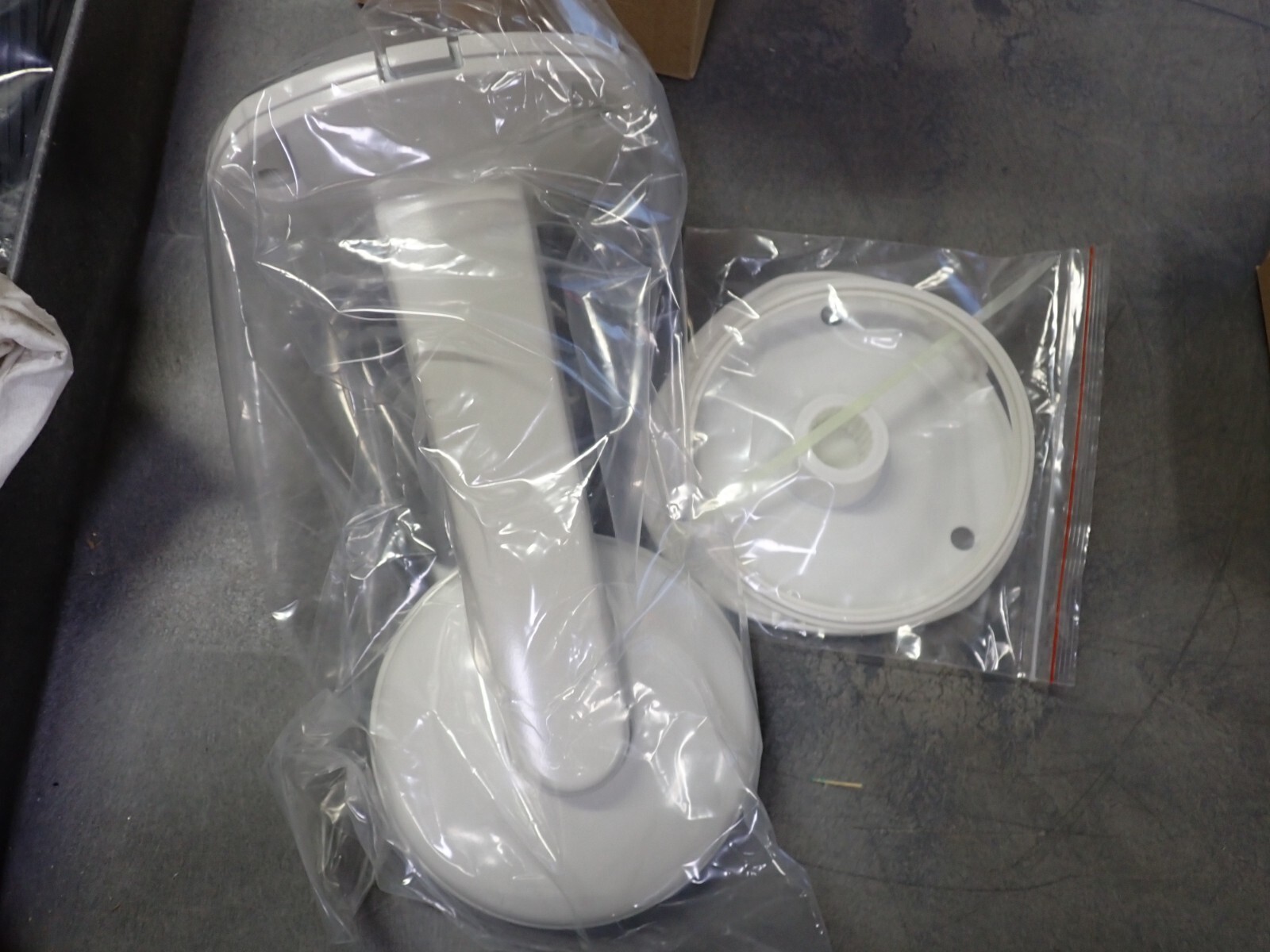 NEW WDB101 Wall Mount Bracket for Dome Camera