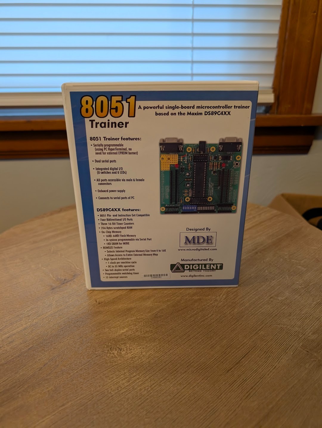 MicroDigitalEd MDE 8051 Trainer Kit with power supply and cables