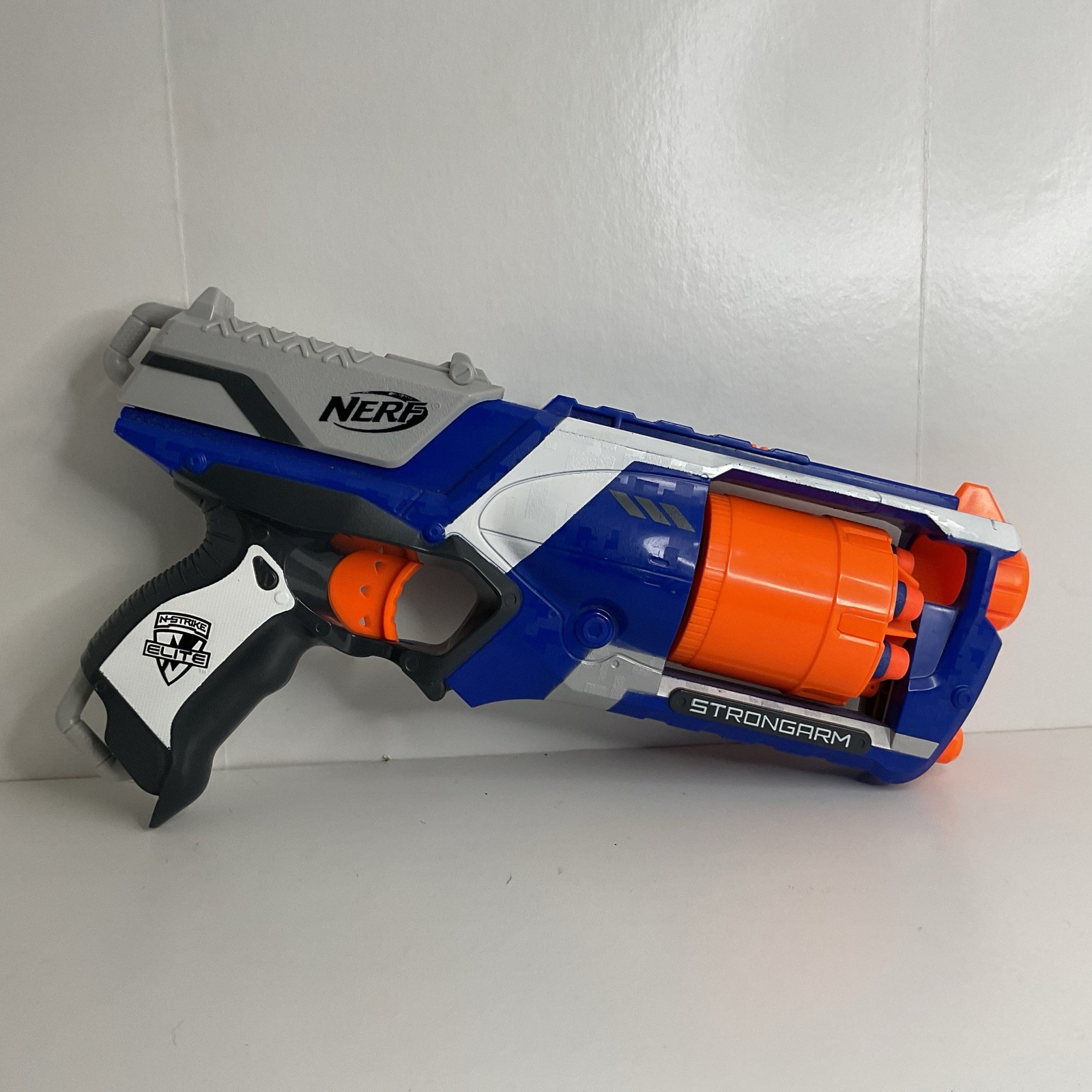 Nerf N-strike Elite Strongarm Gun Works with Six pellets