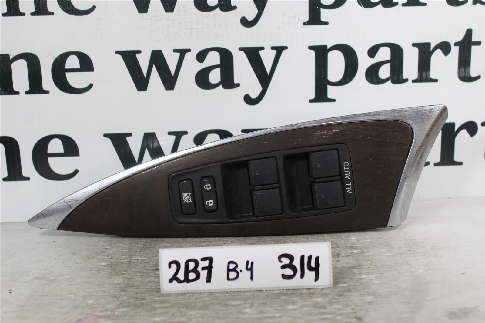 8404033070 Lexus ES350 2011 Left Driver Side Front Door Window Switch 314 2B7 B4