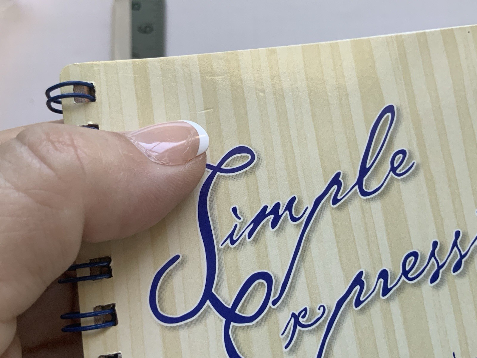 Creative Memories SIMPLE EXPRESSIONS TITLES 47pg Scrapbook Ideas English Spanish