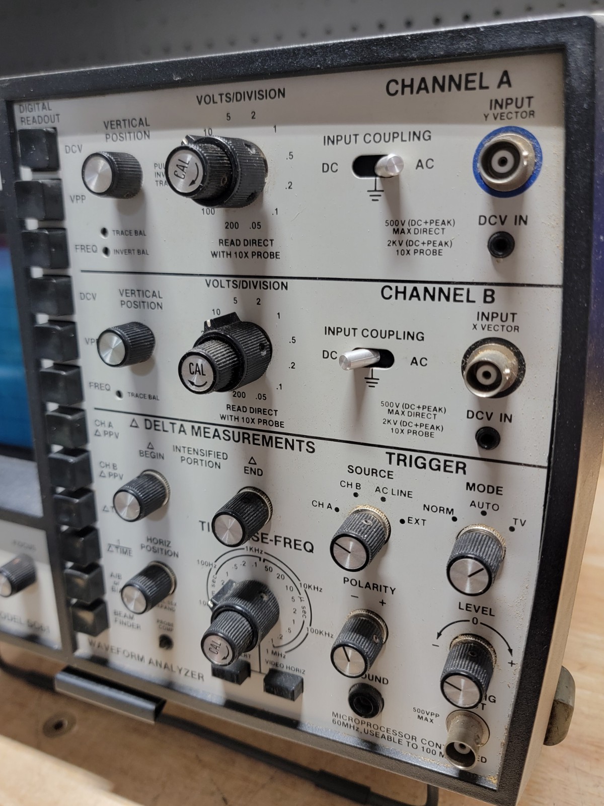 Vintage Sencore Model SC61 Oscilloscope Waveform Analyzer Powers On! *READ*