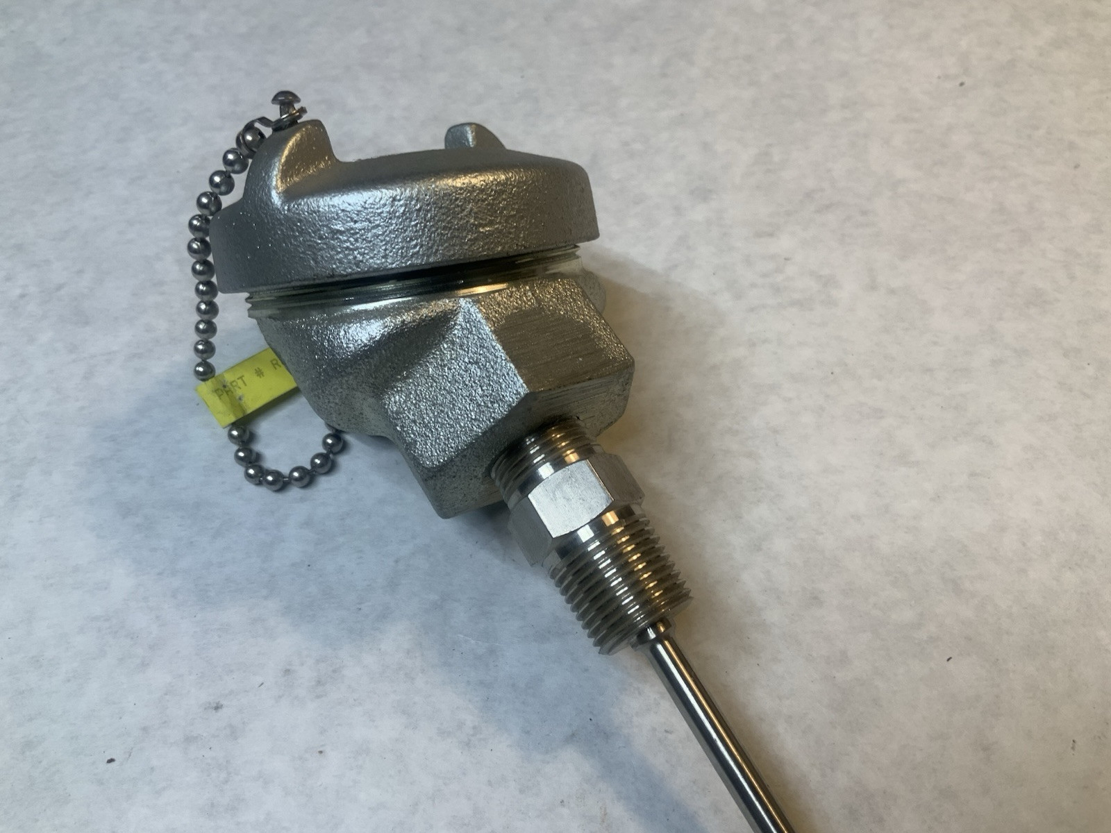 Field instruments and controls R1T185L48043 -00-36 sensor
