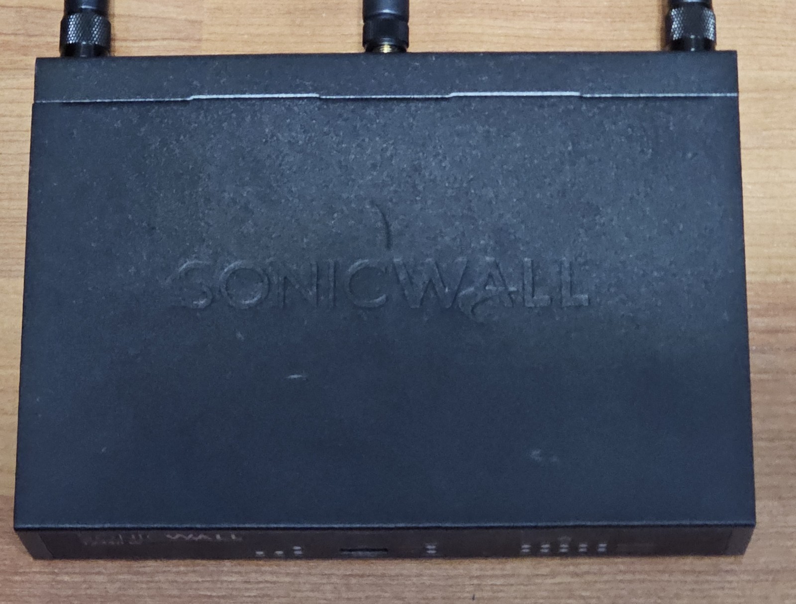 SonicWall TZ350W Wireless Firewall Security Appliance TZ 350W READ DESCRIPTION