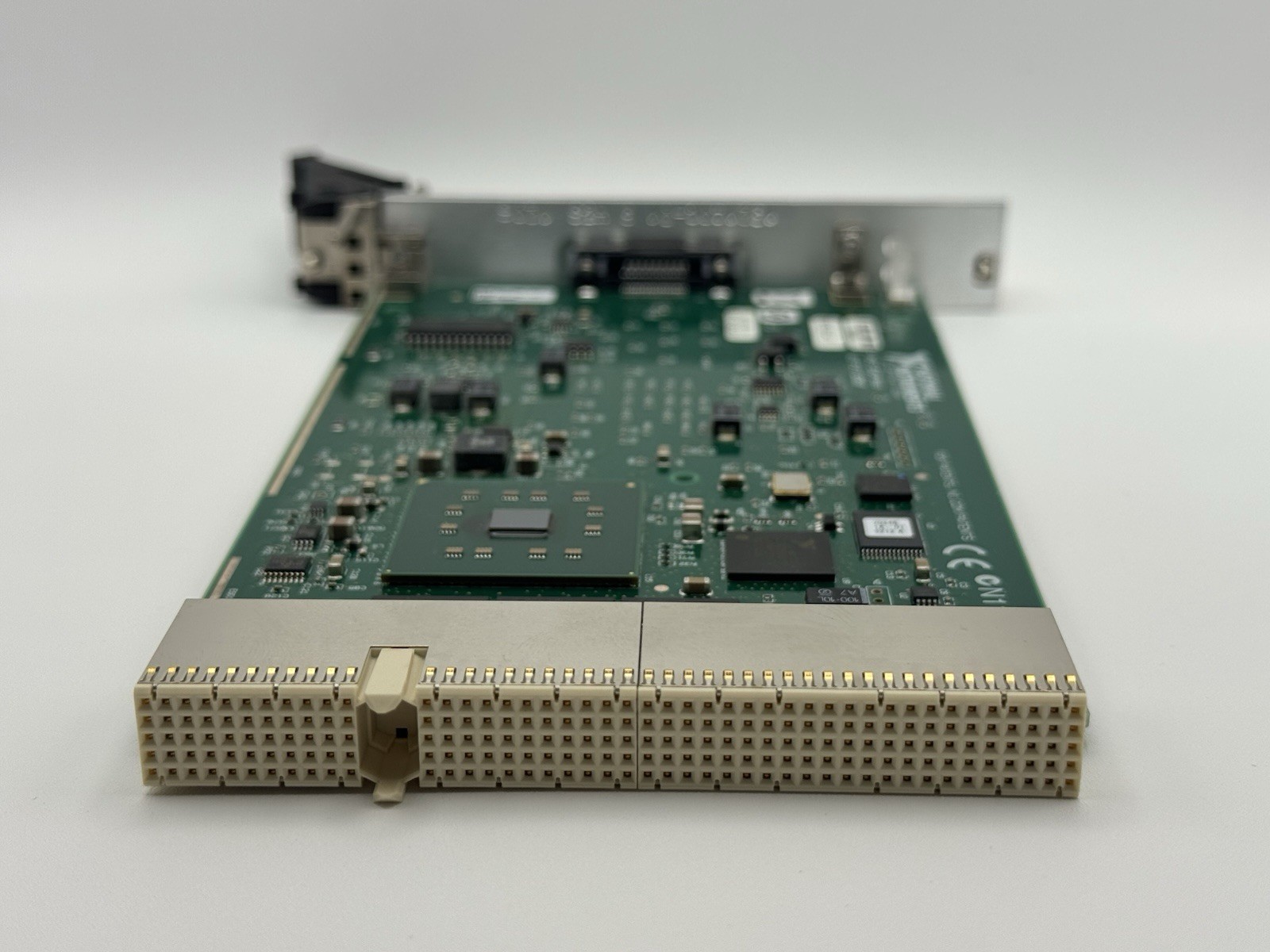 National Instruments NI PXI-8360 MXI-Express Interface Remote Control Module