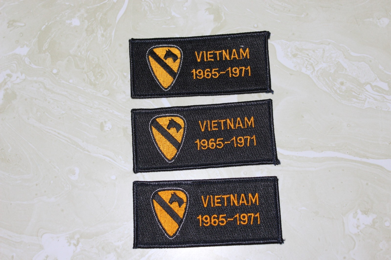 ( 3 ) UNSEWN US ARMY 1ST CAVALRY  VIETNAM VETERANS 1965-1971 PATCHES