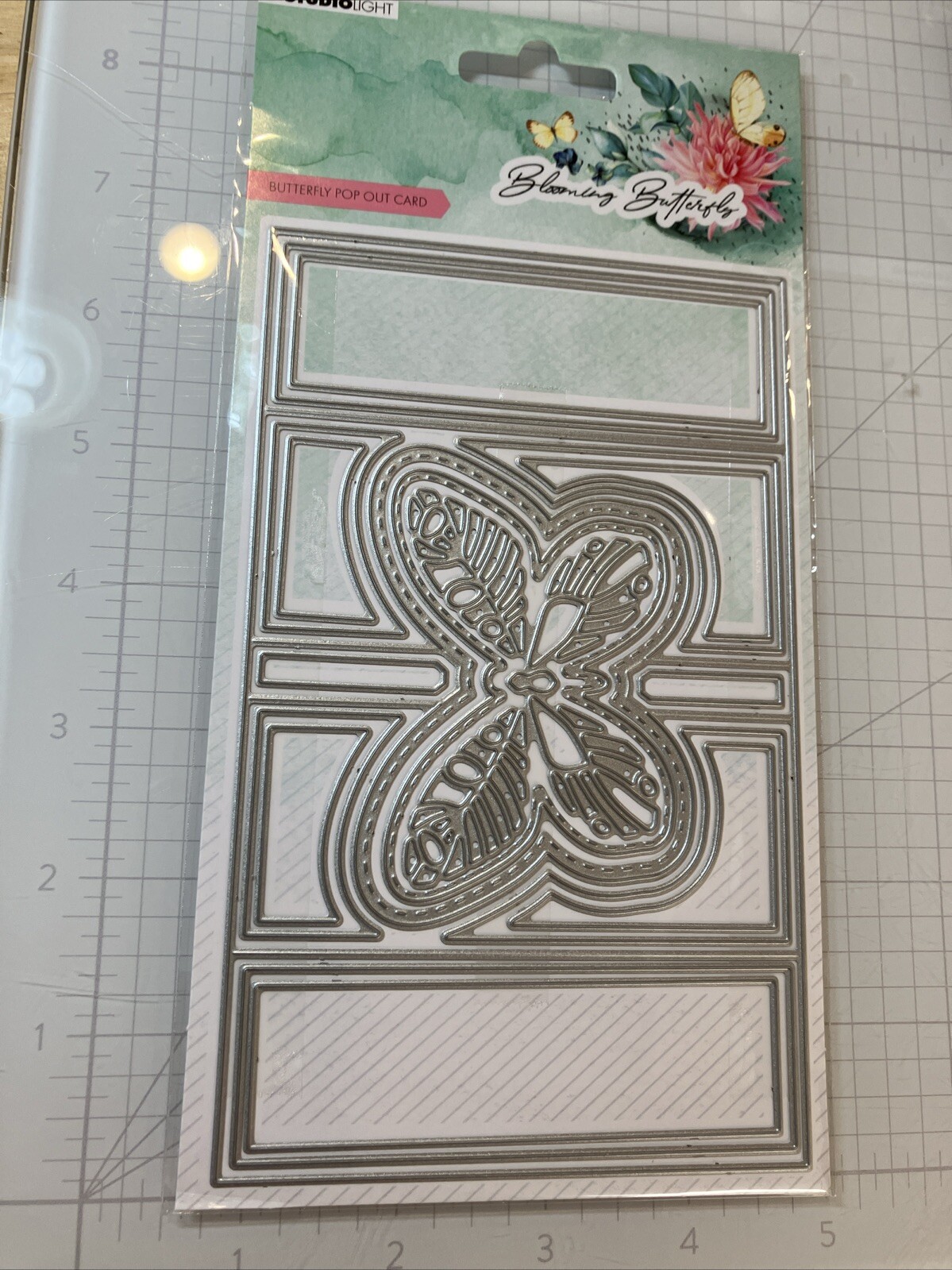 Studio Light Blooming Butterfly Pop Out Die Set, SL-BB-CD486