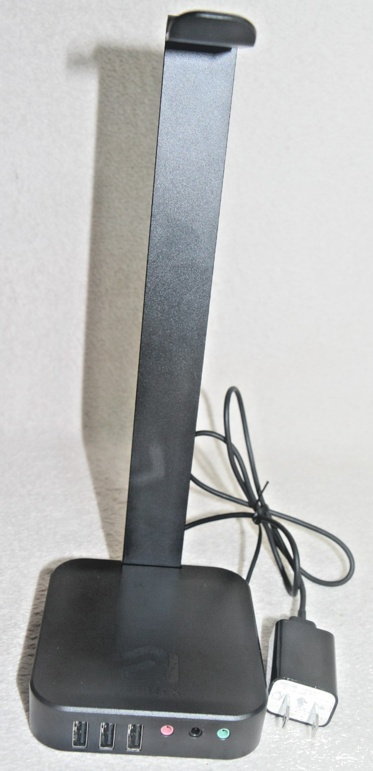Gaming Headset Stand with Charging & Audio – Attic Headphone Dock
