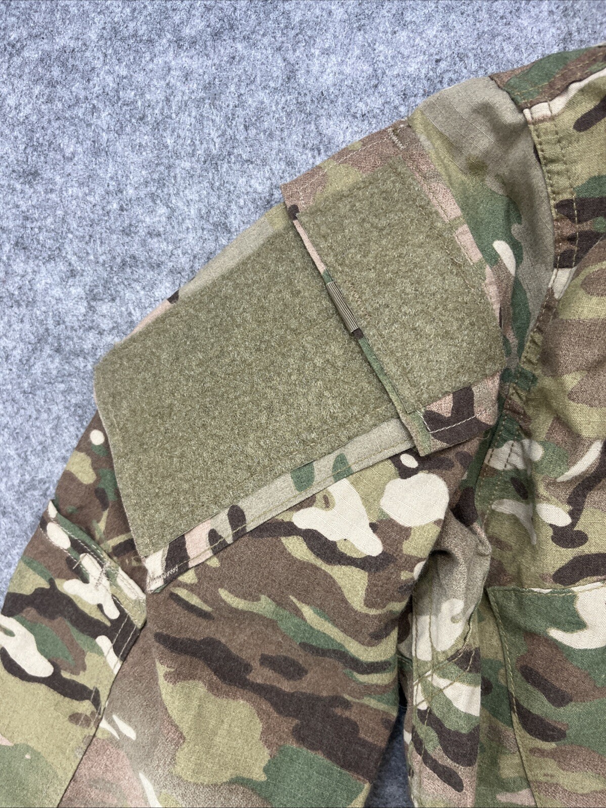 Army Combat Uniform Coat Medium Regular Unisex Flame Resistant Insect Sheild NWT