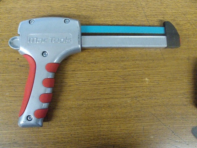Mac Tools Hacksaw Spring Loaded Graduated mm and Inch B483