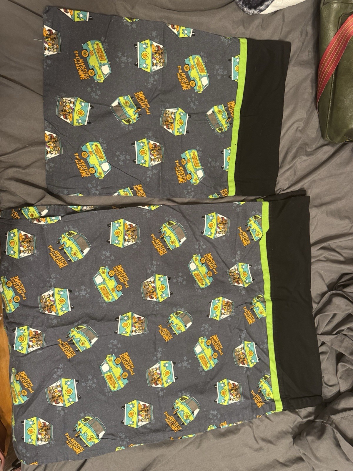 Vintage Scooby Doo Pillowcase Set With Travel Pillow Case  2-Sided Graphic