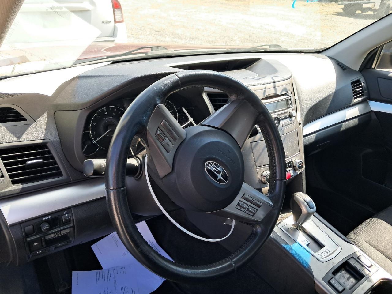 LEGACY 2010 Glove Box 4782571